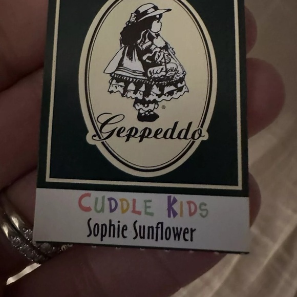 Lot of 2 VTG  Cuddle Kids Porcelain Girl Baby Dolls Duck & Sophie Sunflower tag - Picture 12 of 13